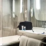 Ibis Centre Gare Saint Jean Euratlantique Hotel 3*