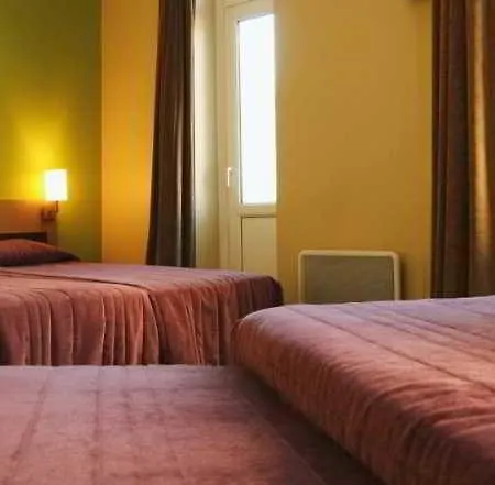 Ibis Centre Gare Saint Jean Euratlantique 3*