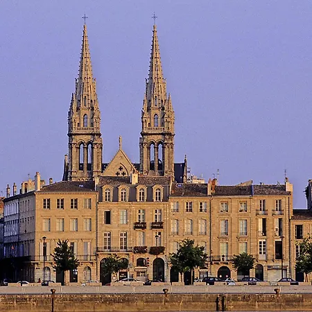 Ibis Centre Gare Saint Jean Euratlantique 호텔