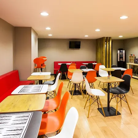 Ibis Centre Gare Saint Jean Euratlantique 3*