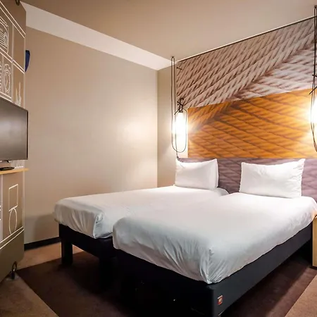 Ibis Centre Gare Saint Jean Euratlantique 3*