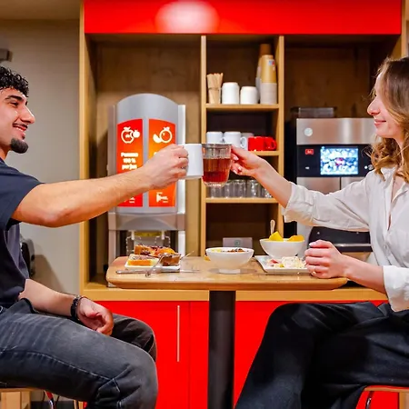 Ibis Centre Gare Saint Jean Euratlantique Hotel