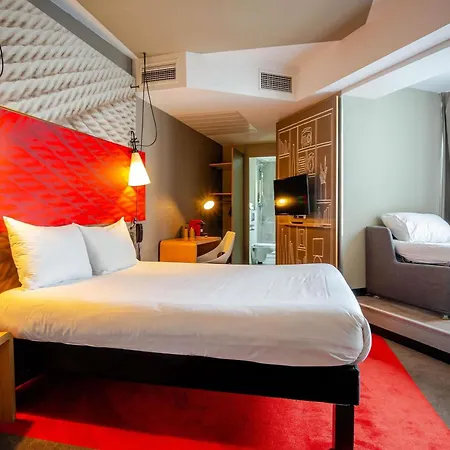 Ibis Centre Gare Saint Jean Euratlantique 3*