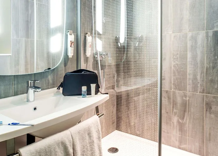 ホテル イビス サントル ガール サン ジャン ユーラトランティーク