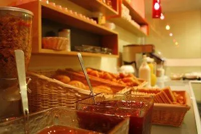 ホテル イビス サントル ガール サン ジャン ユーラトランティーク ボルドー