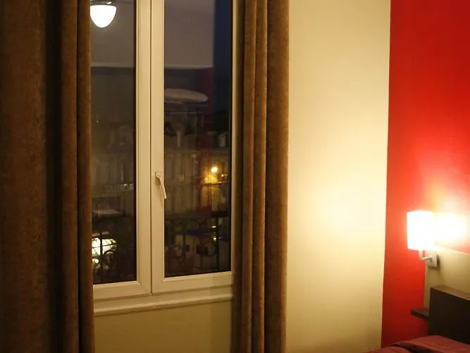 Ibis Centre Gare Saint Jean Euratlantique Hotel 3*