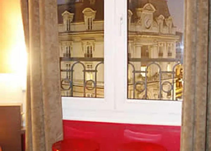 Ibis Centre Gare Saint Jean Euratlantique 호텔
