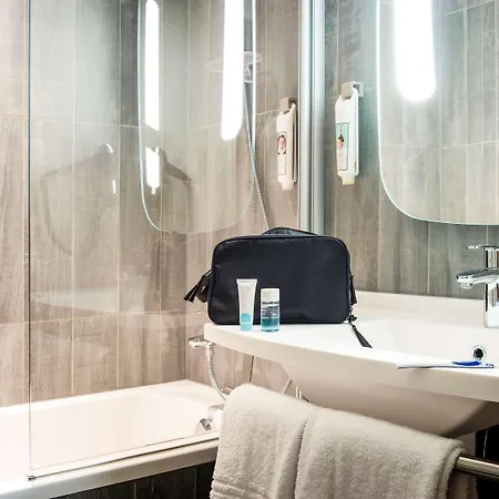 Ibis Centre Gare Saint Jean Euratlantique Hotel