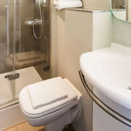 Ibis Centre Gare Saint Jean Euratlantique Hotel