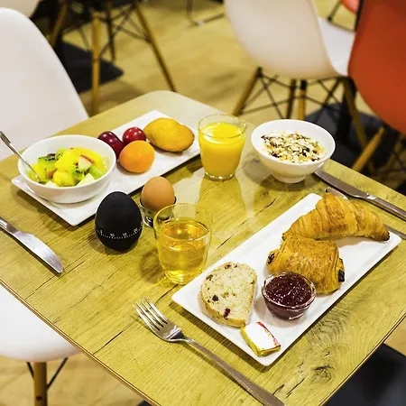 Ibis Centre Gare Saint Jean Euratlantique 3*