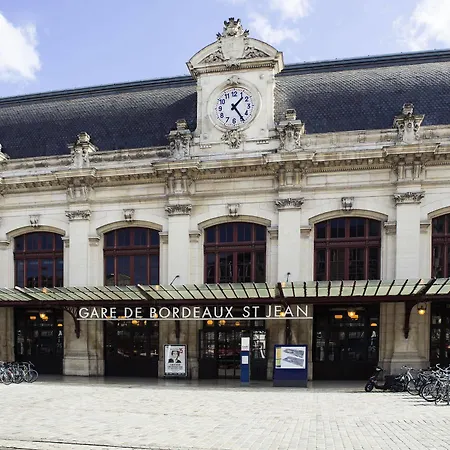 Hotel Ibis Centre Gare Saint Jean Euratlantique 3*