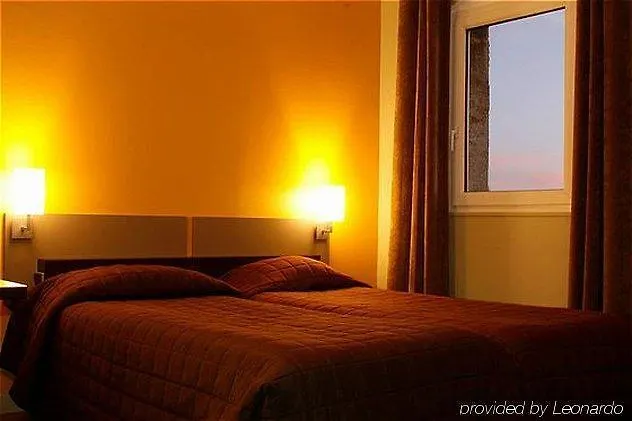 호텔 Ibis Centre Gare Saint Jean Euratlantique 3*